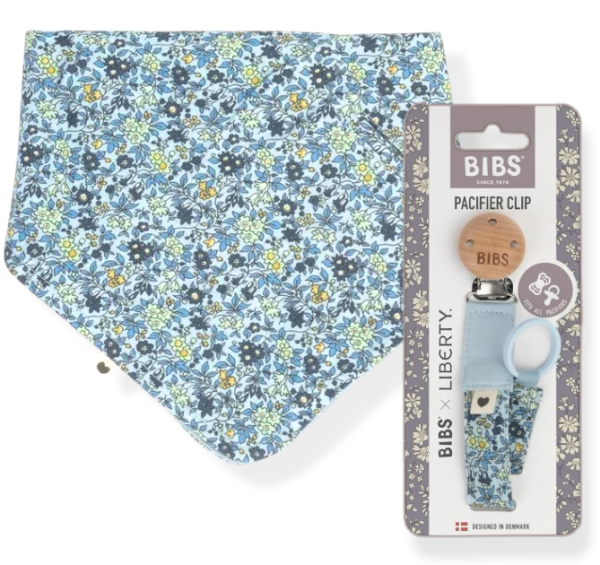 Набір нагрудник BIBS x Liberty Bandana Bib – Chamomile Lawn Baby Blue та тримач